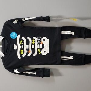 Carter's NWT Glow in the Dark Skeleton with Eyes, Spiders 2-piece Pajama